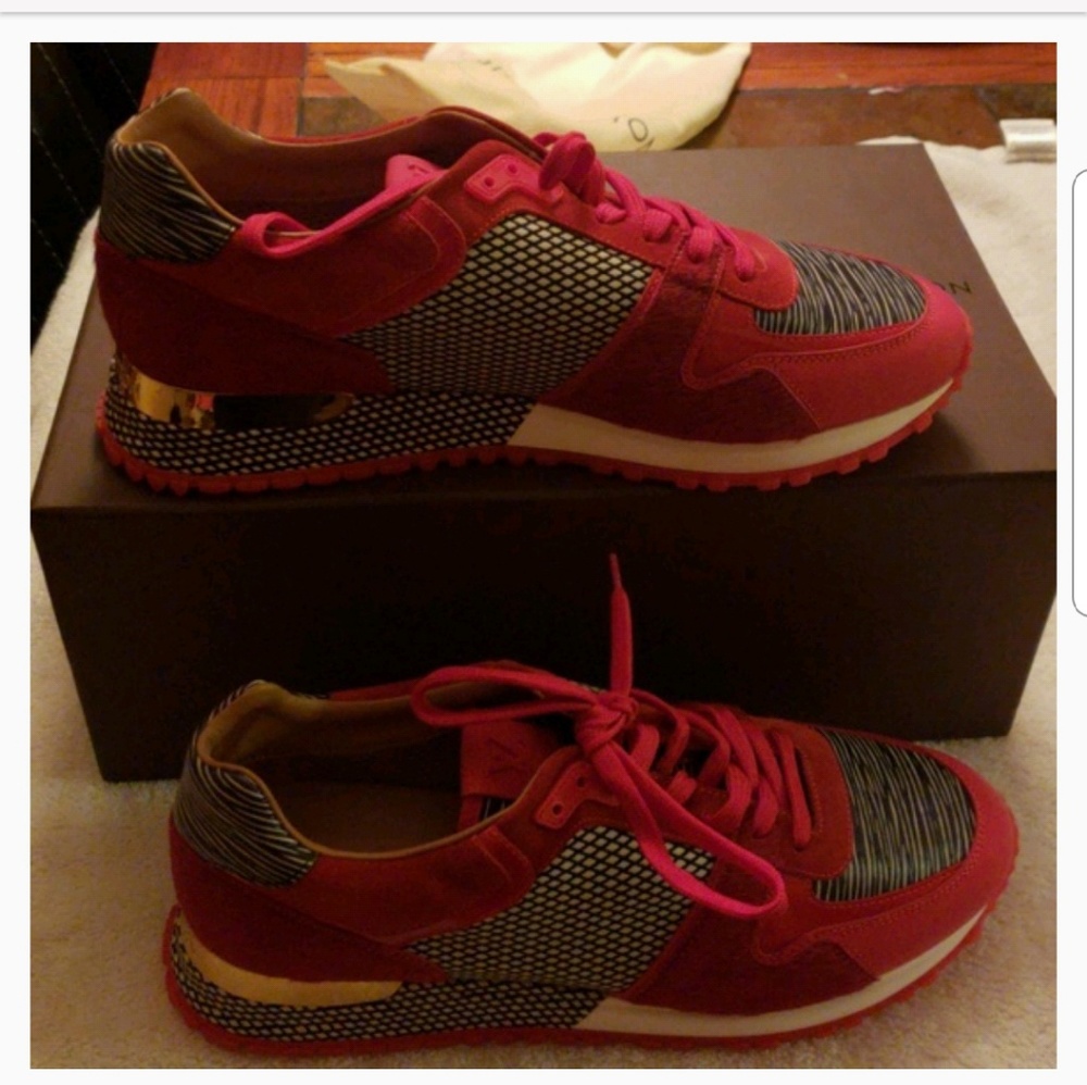 LOUIS VUITTON SNEAKERS